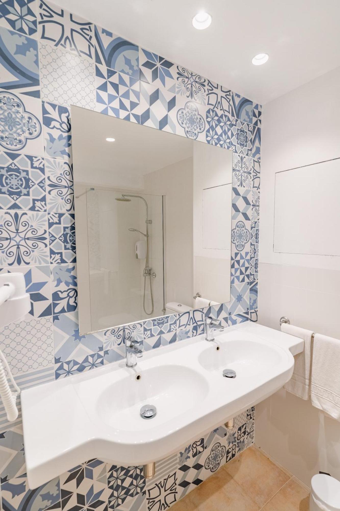 Hostal Hpc Porto Colom Exterior photo